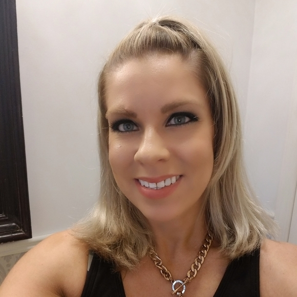 Meet your ambassador & Posher @P0shah0lic - Picture 11 of 12